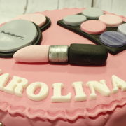 Tarta maquillaje,Tarta MAC,  tartas personalizadas madrid, tartas fondant madrid. tartas decoradas madrid