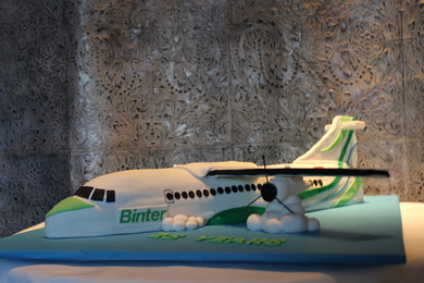 Tarta Avion Binter 3D, tartas personalizadas madrid, tartas fondant, tartas para empresas