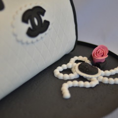Tarta Bolso Chanel 3D, tartas personalizadas madrid, tartas fondant