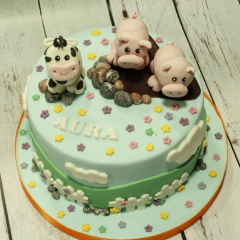 Tartas infantiles, tarta cumpleaños, tartas decoradas madrid, tartas fondant madrid, tartas personalizadas madrid, tartas granja, tarta vaca, tarta oveja