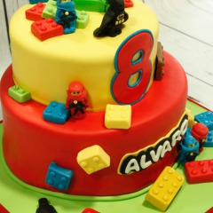Tarta Lego Ninja, tarta fondant, tartas personalizadas madrid, tartas decoradas madrid, tartas personalizadas madrid, tartas infantiles