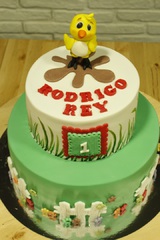 Tarta Gallina Pintadita,Tartas personalizadas madrid, tartas decoradas madrid, tartas fondant madrid, tartas infantiles, tartas cumpleaños