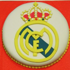 Tarta Futbol, tarta Real Madrid, tartas personalizadas madrid, tartas decoradas madrid, tartas fondant madrid, tartas futbol, tarta escudo Real madrid, tarta balón futbol,