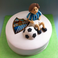 tartas personalizadas madrid, tartas decoradas madrid, tartas fondant madrid, tartas futbol, tarta escudo Real madrid, tarta balón futbol,